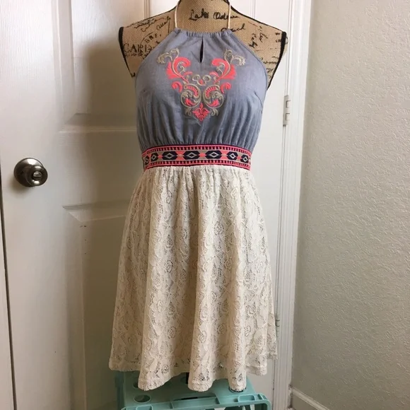 FLYING TOMATO | Halter Dress - Picture 1 of 3